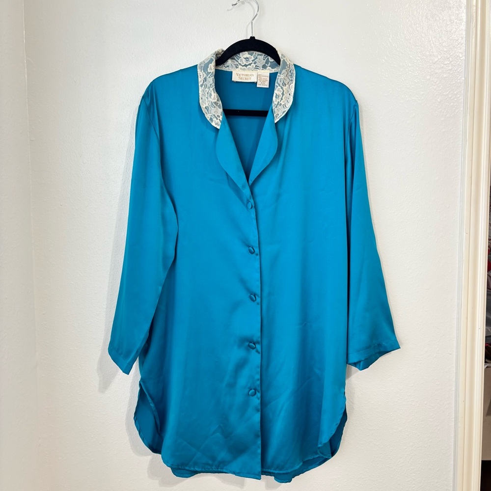 Vintage gold label Victoria's Secret Blue Button-Down Shirt with Lace Collar